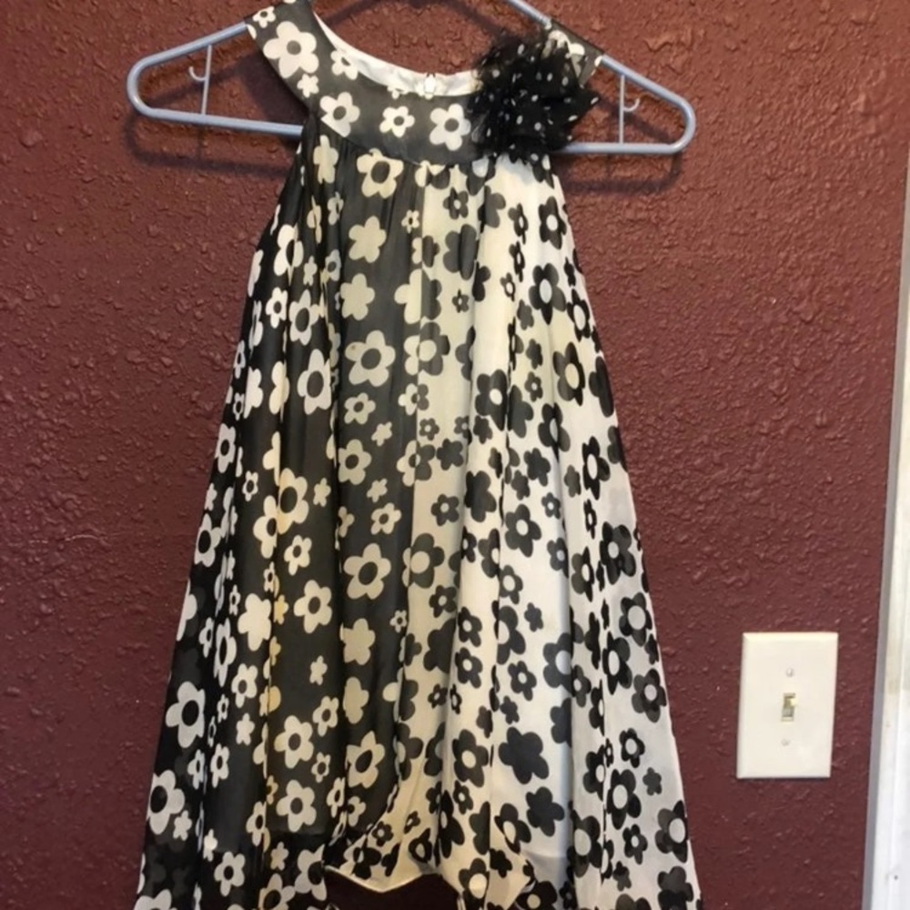 Girls dress